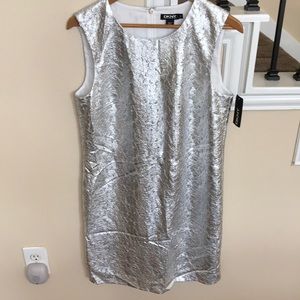 ⭐️ DKNY Silver size M